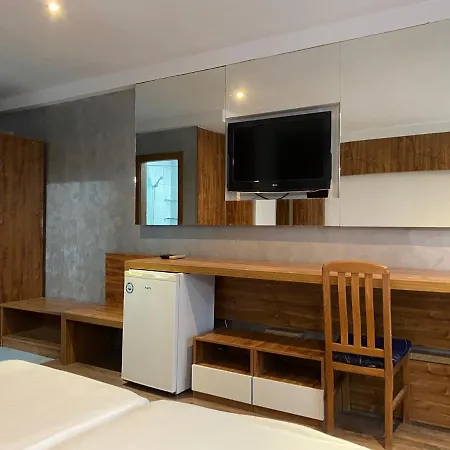 Sapphire 202 Sunny Napospart